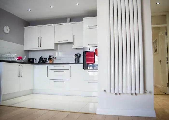 Holywell Way Swords Apartman